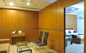 New Hotel Shiva